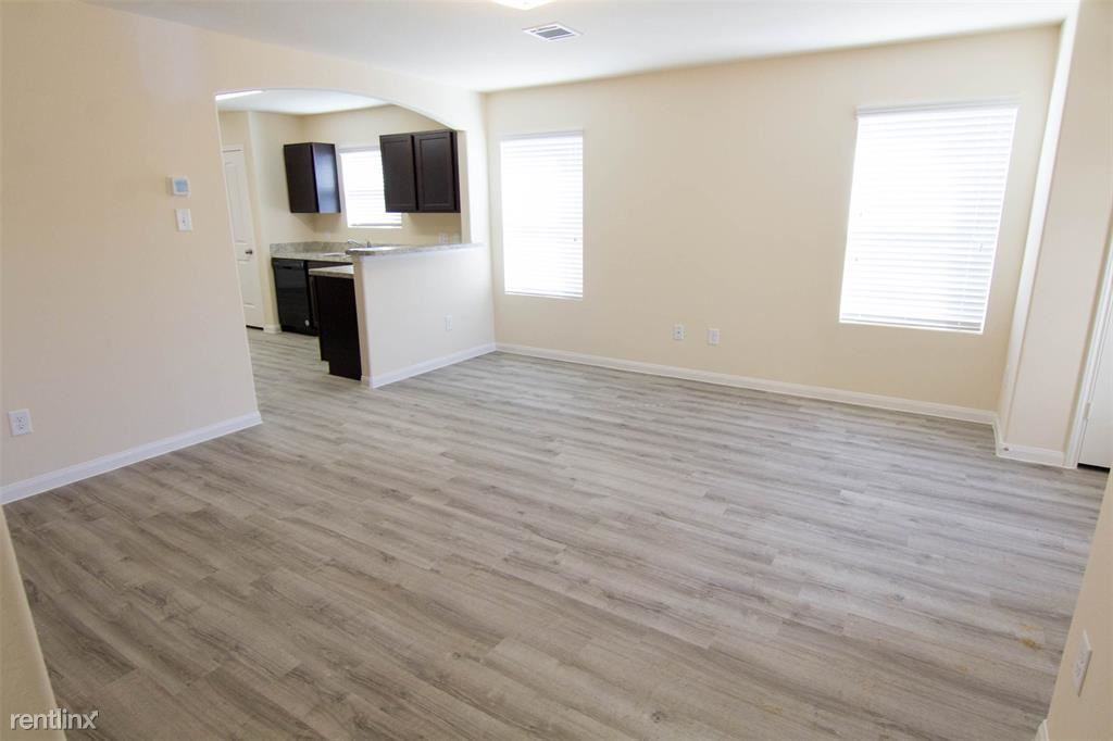 13804 Winding Path Lane - Photo 2 of 8