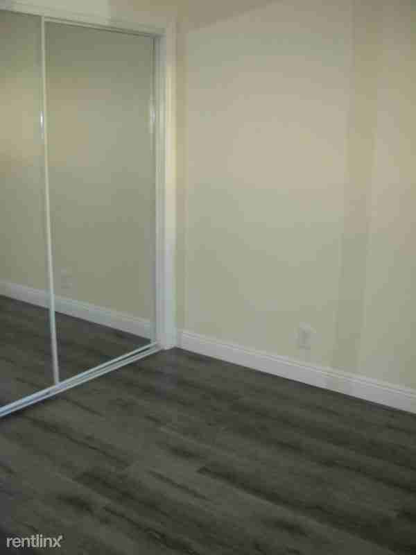 4411 W 1st St - Photo 2 of 18