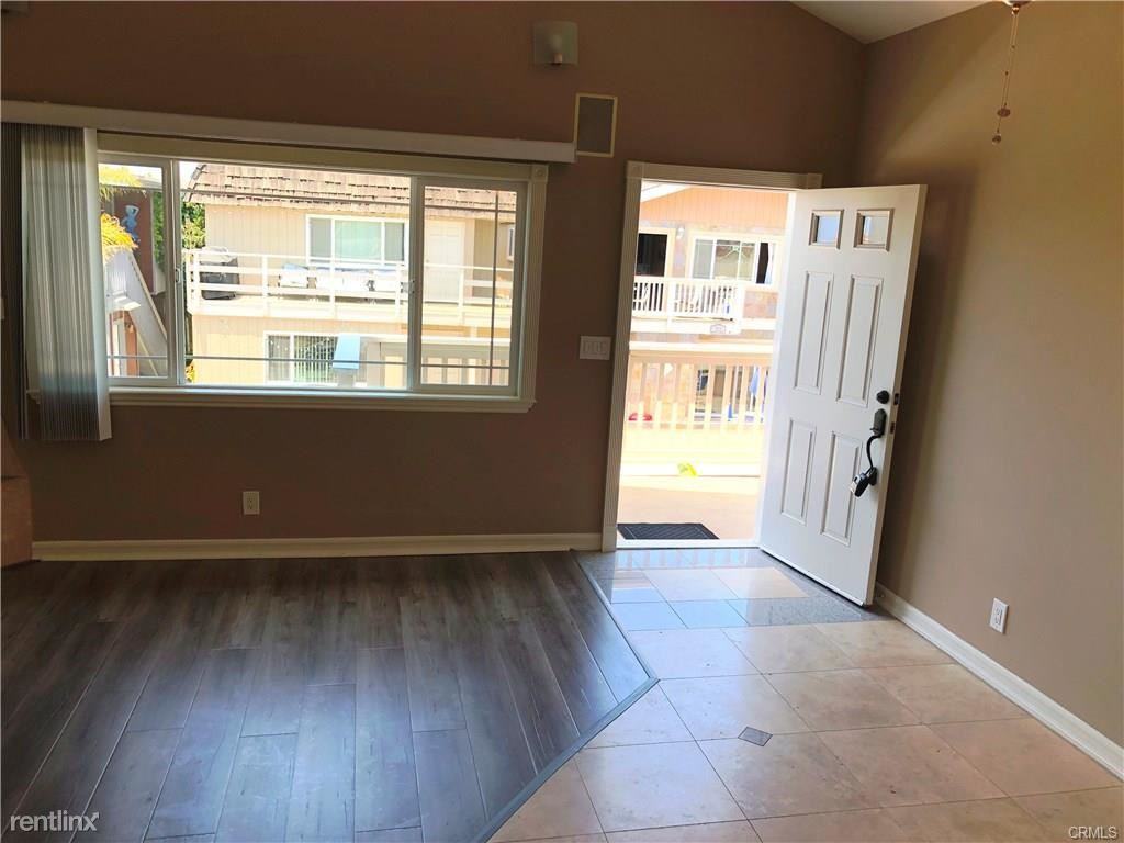 208 Colton St - Photo 3 of 15