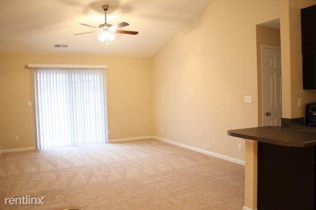 10803 Sparrow Cir - Photo 3 of 6