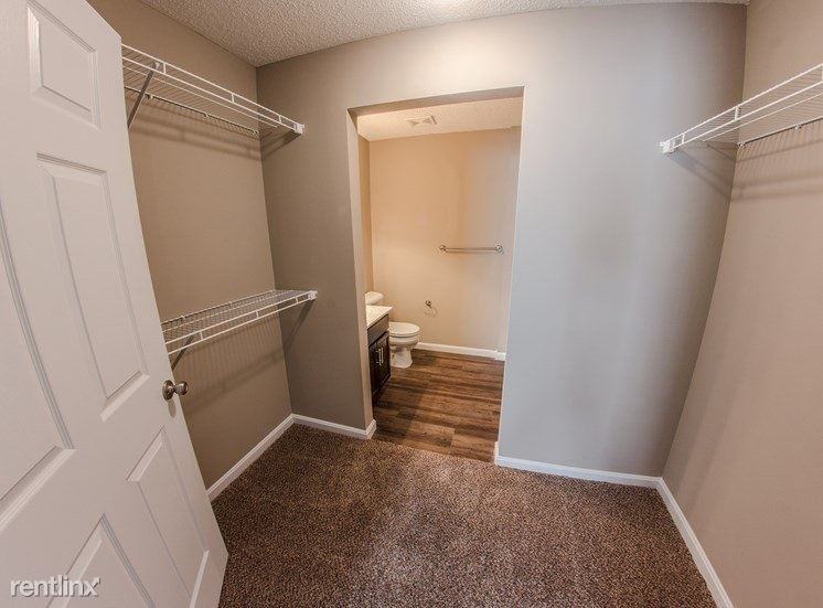 206 Pheasant Ave - Photo 2 of 8