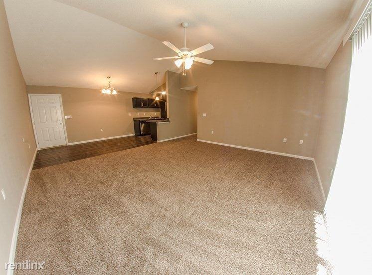 206 Pheasant Ave - Photo 3 of 8