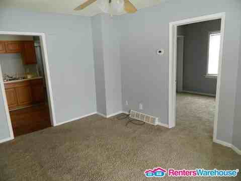 1318 Lewis Ave - Photo 2 of 13