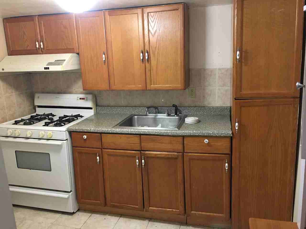 77th Ave & Parsons Blvd #1st floor - Photo 3 of 9