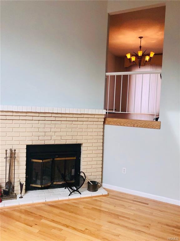 21 Spruce Ct - Photo 3 of 26