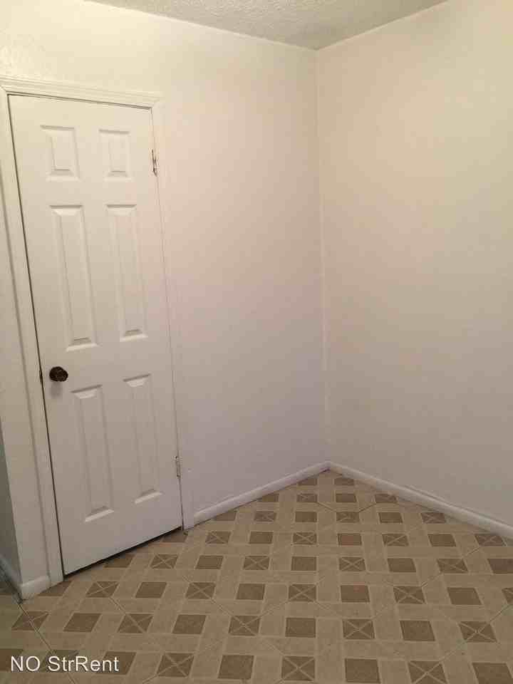 608 Hooter Rd - Photo 3 of 7