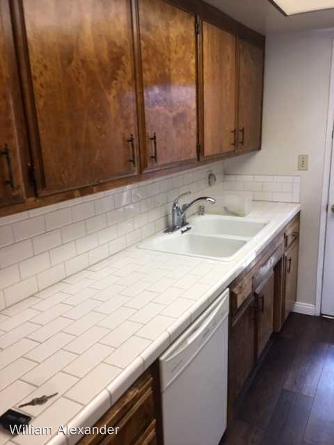 9413 Rosedale Hwy - Photo 2 of 11