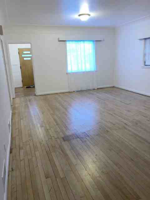 918 N 31st St - Photo 2 of 7