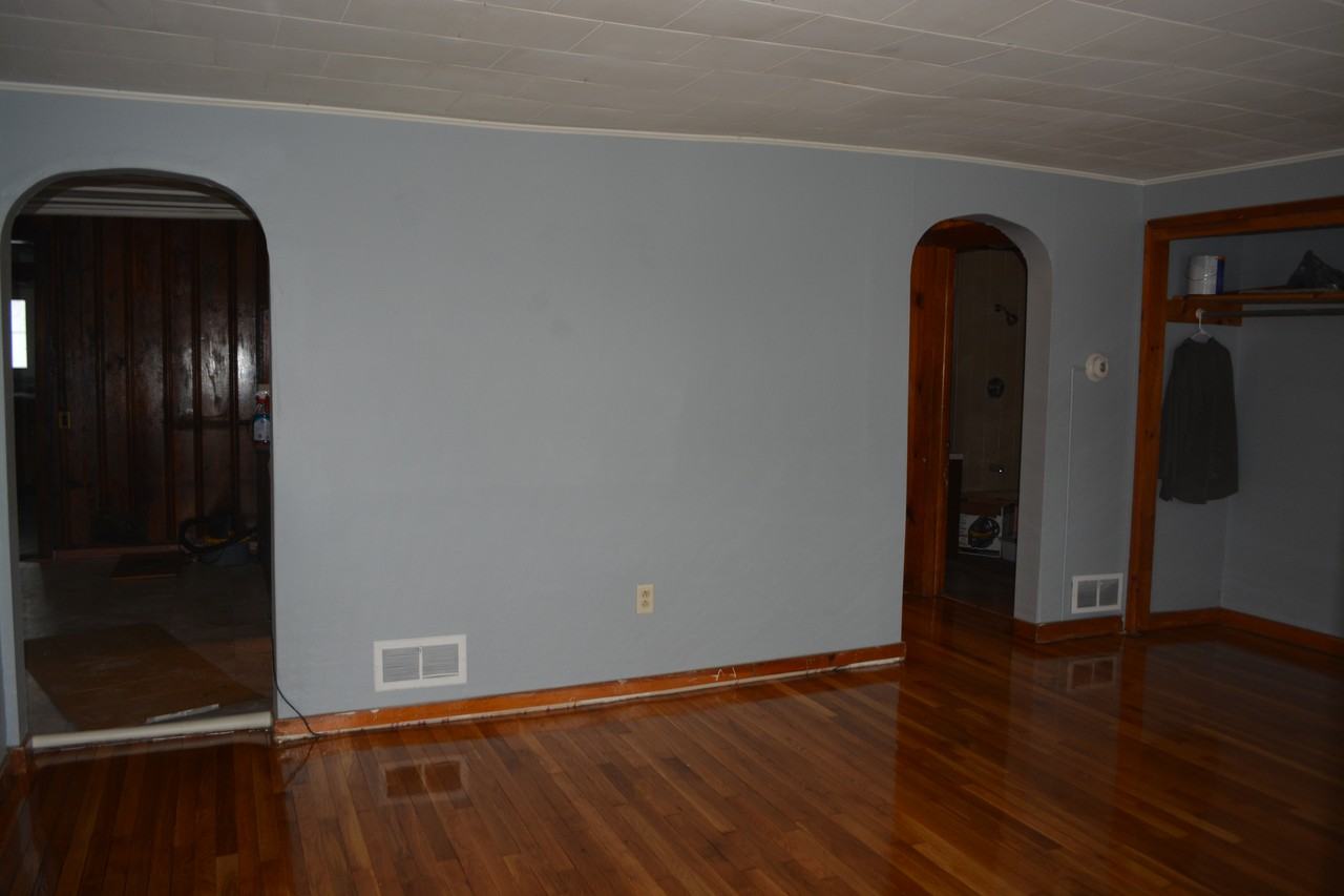 127 Sheldon Avenue - Photo 4 of 8