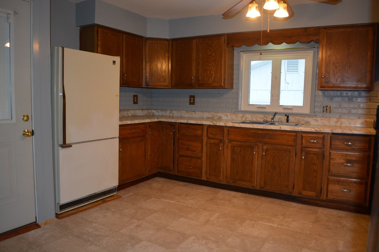 127 Sheldon Avenue - Photo 3 of 8