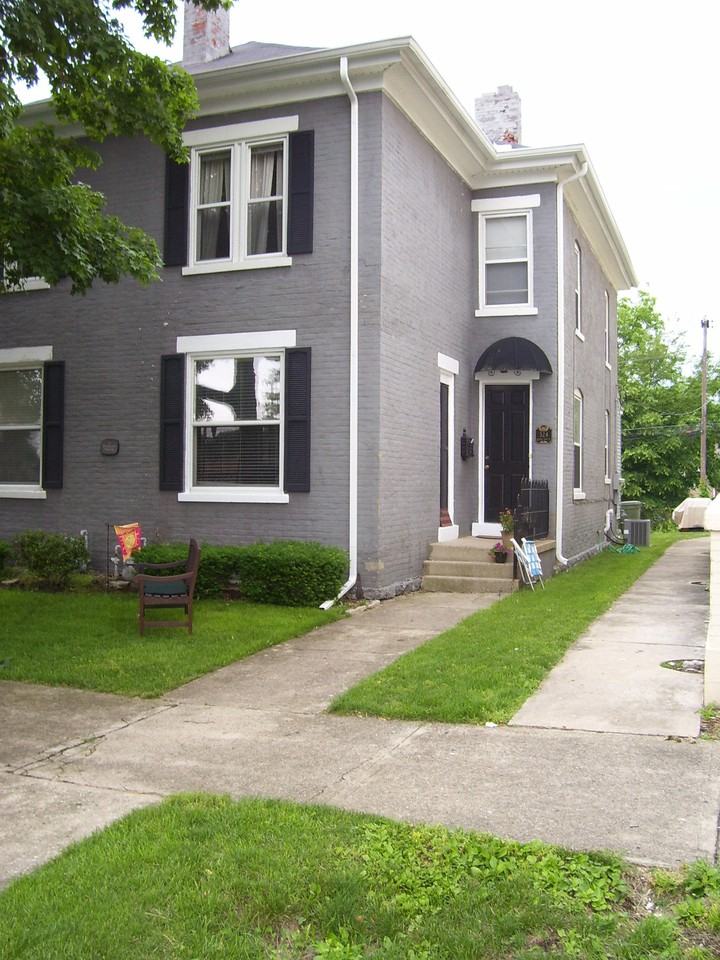 324 S 4th St - Photo 3 of 24