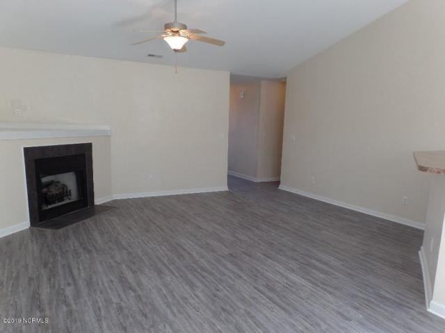 128 Christy Drive - Photo 2 of 6