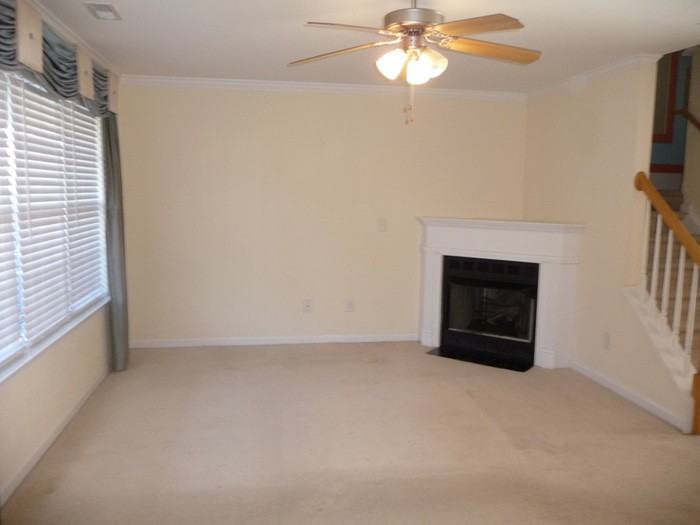 7732 Averette Field Dr - Photo 3 of 4