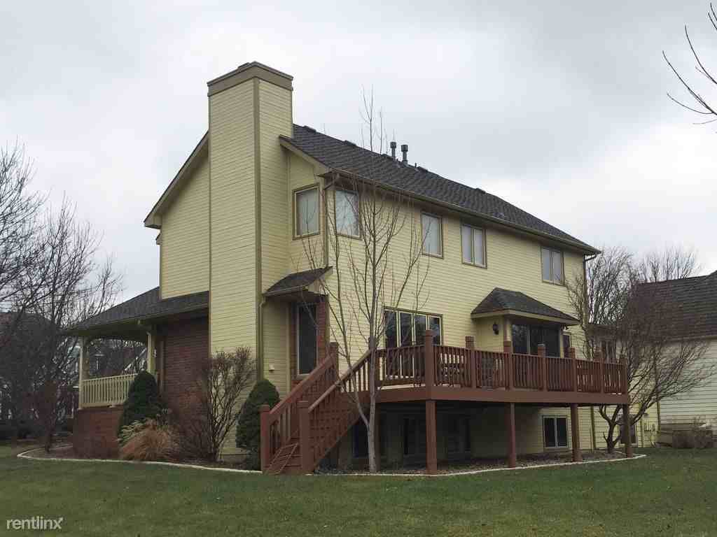 15530 Tamarac Cir - Photo 3 of 39