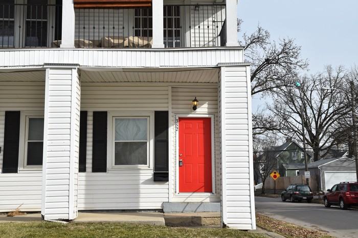 352 E Hinman Ave - Photo 2 of 13