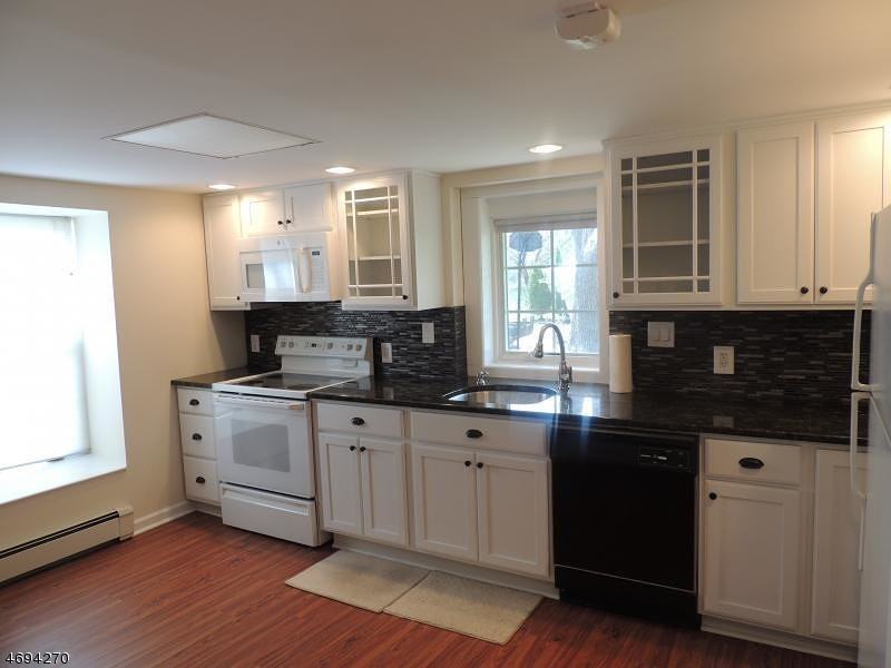 58 Ryerson Rd - Photo 3 of 11