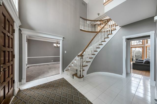 3204 Plantation Ct - Photo 3 of 40