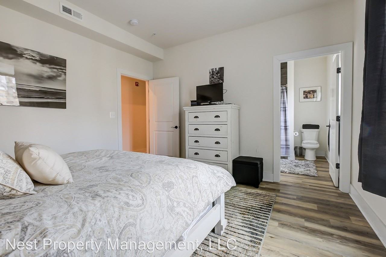 2025 Library Avenue - 304 - Photo 2 of 11