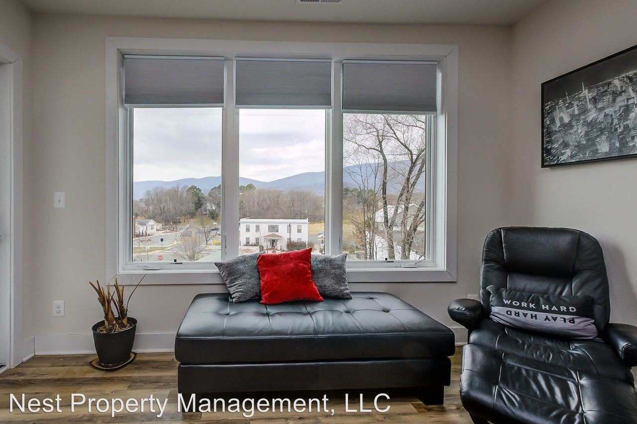 2025 Library Avenue - 304 - Photo 3 of 11