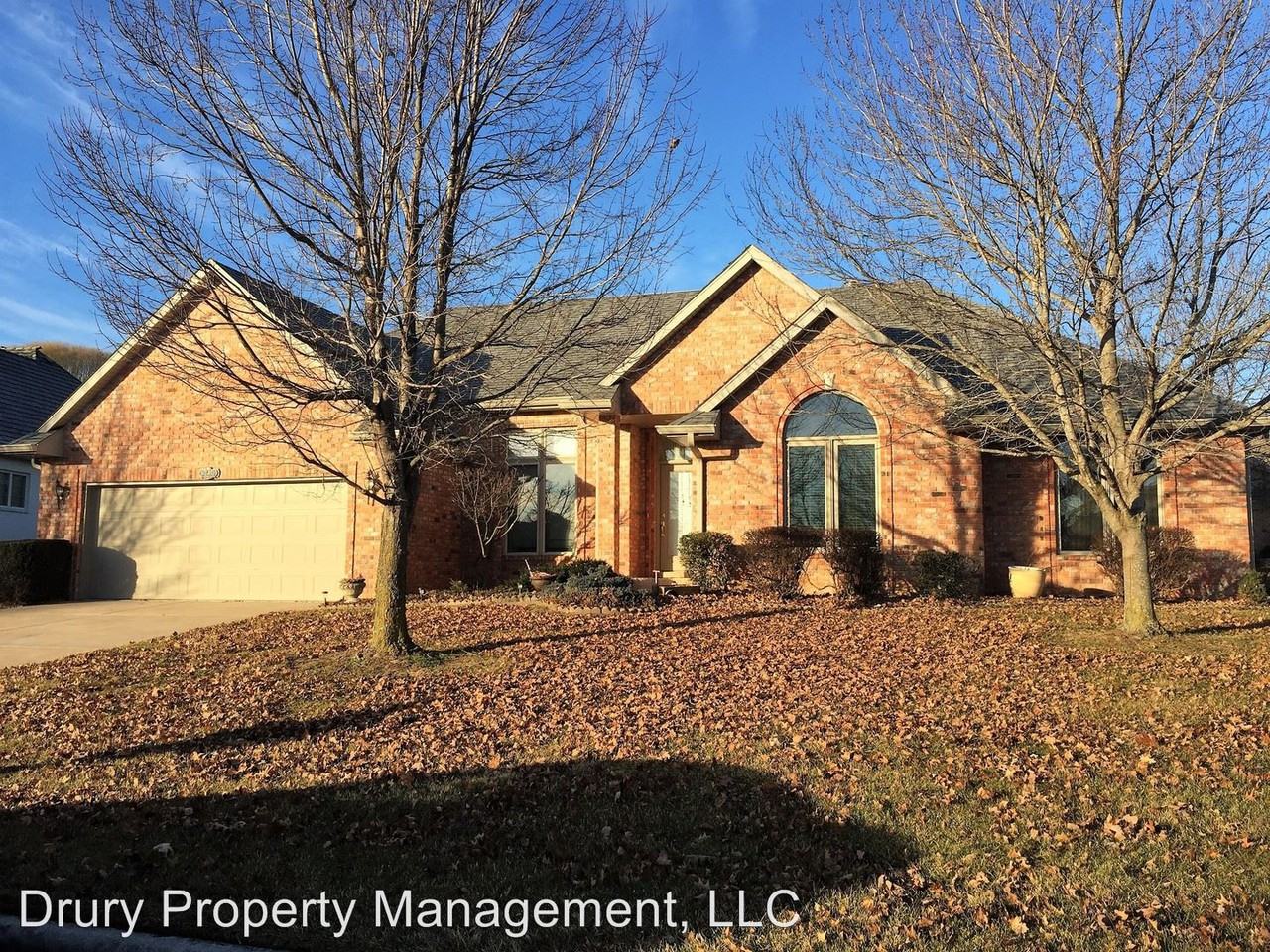 1343 N Fenchurch Ln - Photo 2 of 29