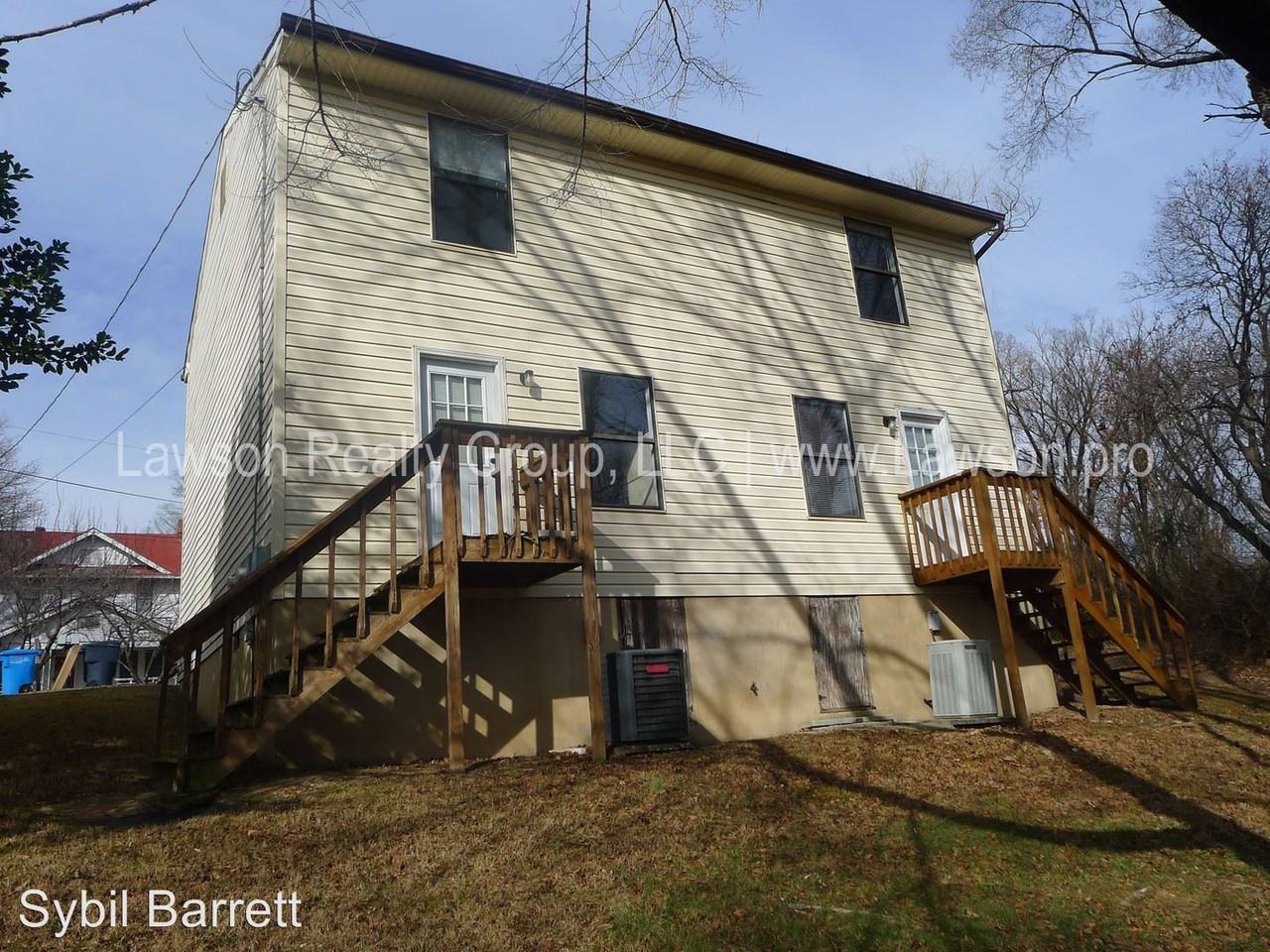 2221-2223 East Gate Ave. SE - Photo 2 of 12