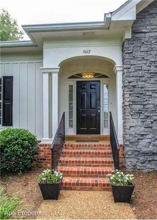 5612 Oakes Dr - Photo 2 of 20