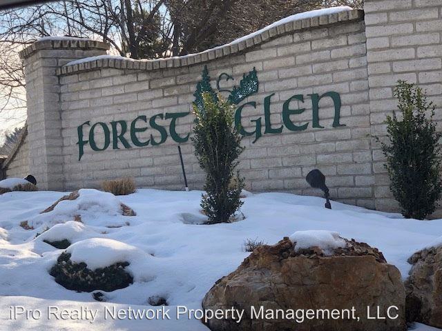 2556 S Elizabeth St #5 - Photo 3 of 16