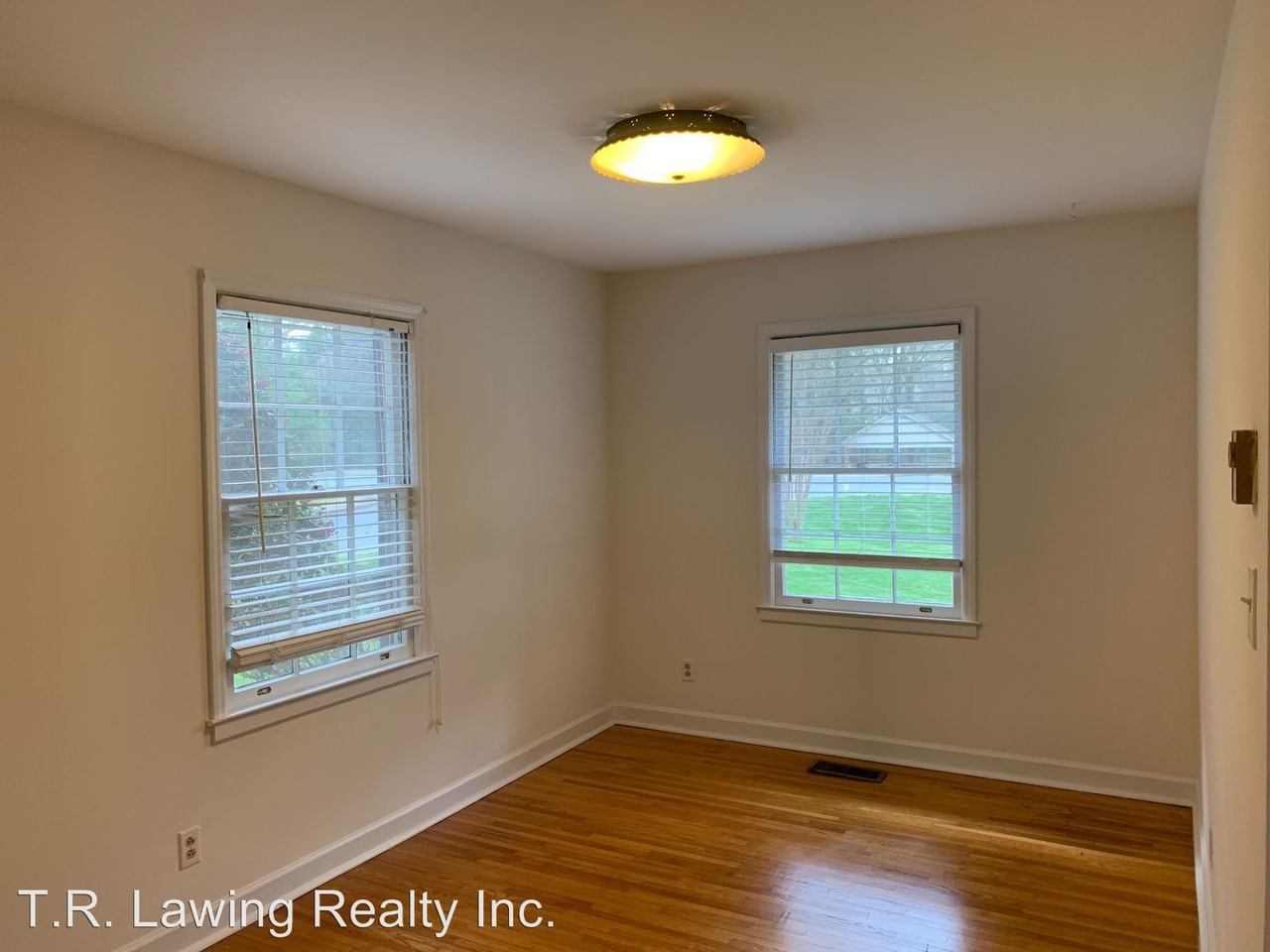 101 Wonderwood Dr - Photo 3 of 10