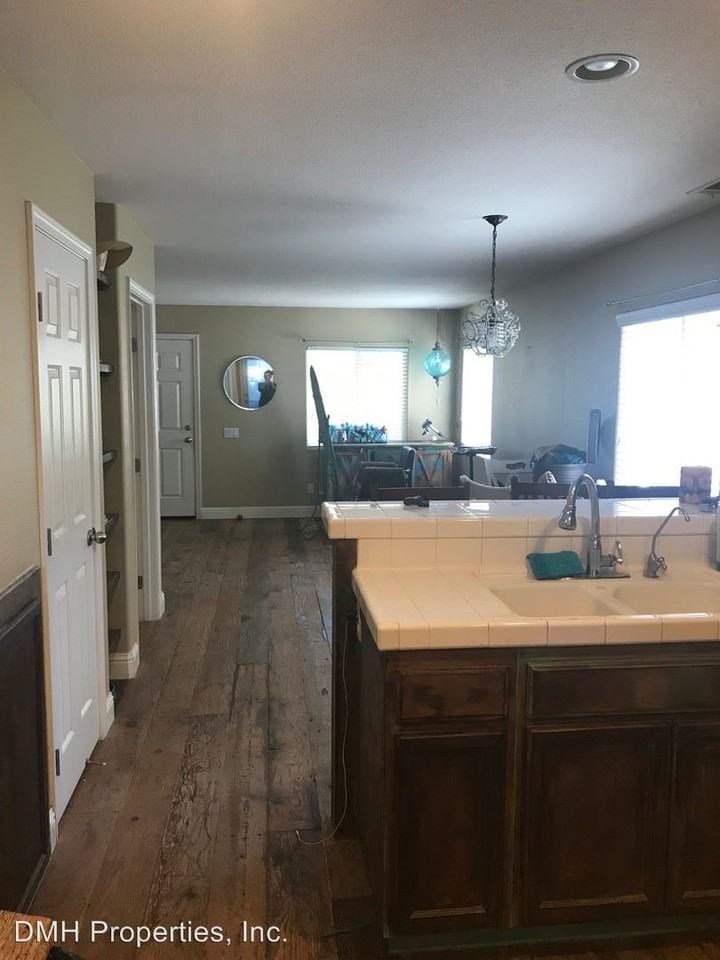 211 Valley Station Cir - Photo 3 of 5
