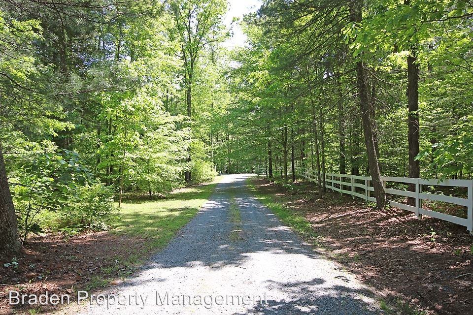 6150 Louisa Rd - Photo 2 of 32