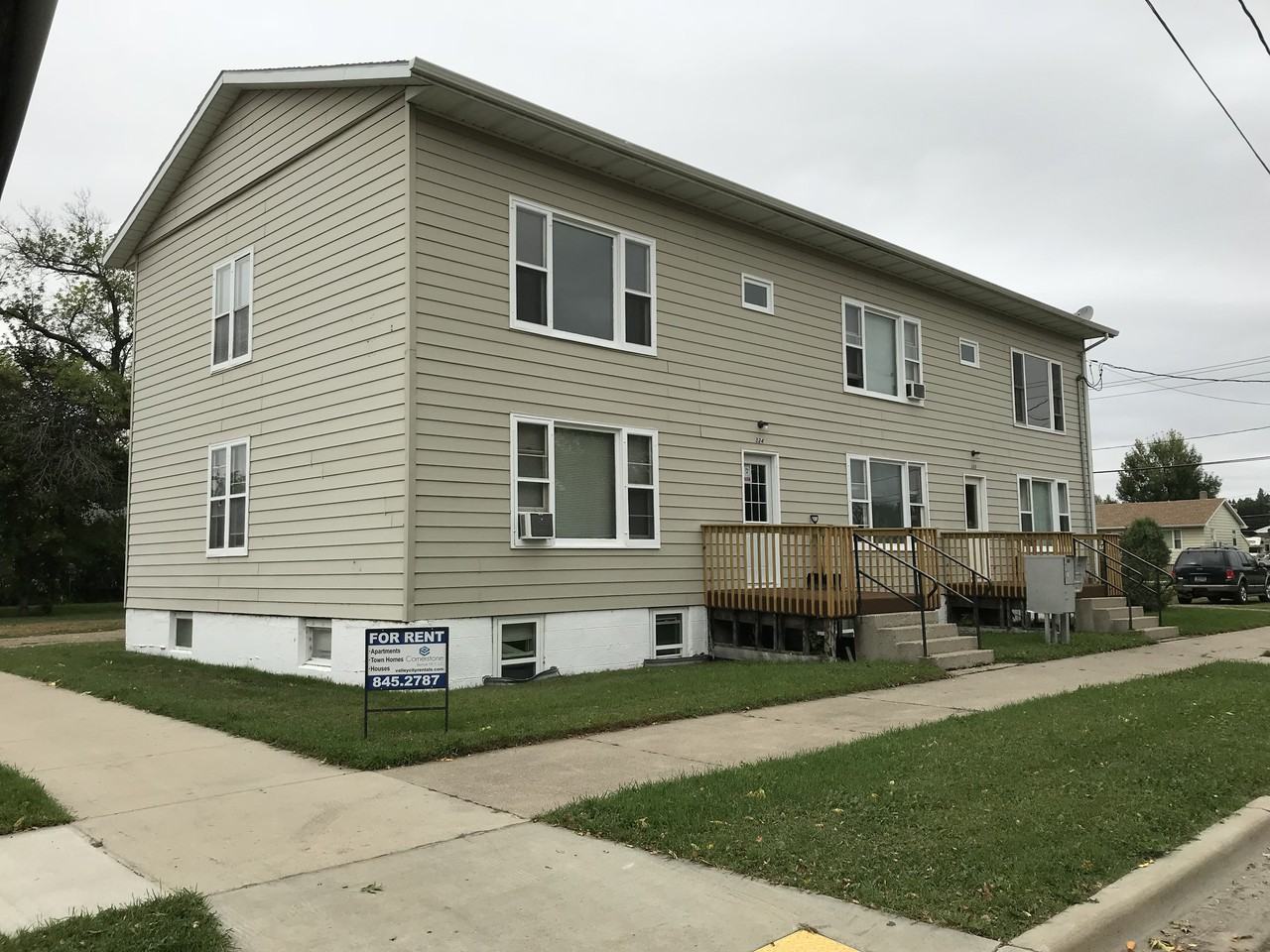 324 6th Ave SW - Photo 2 of 2