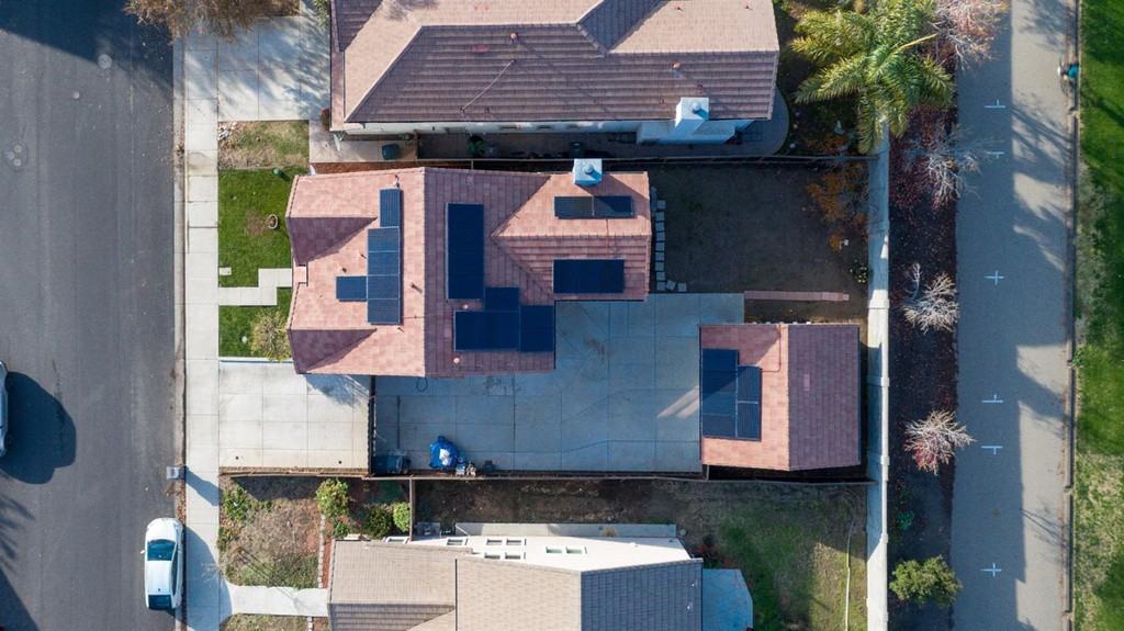 2673 Merchant Dr - Photo 3 of 16