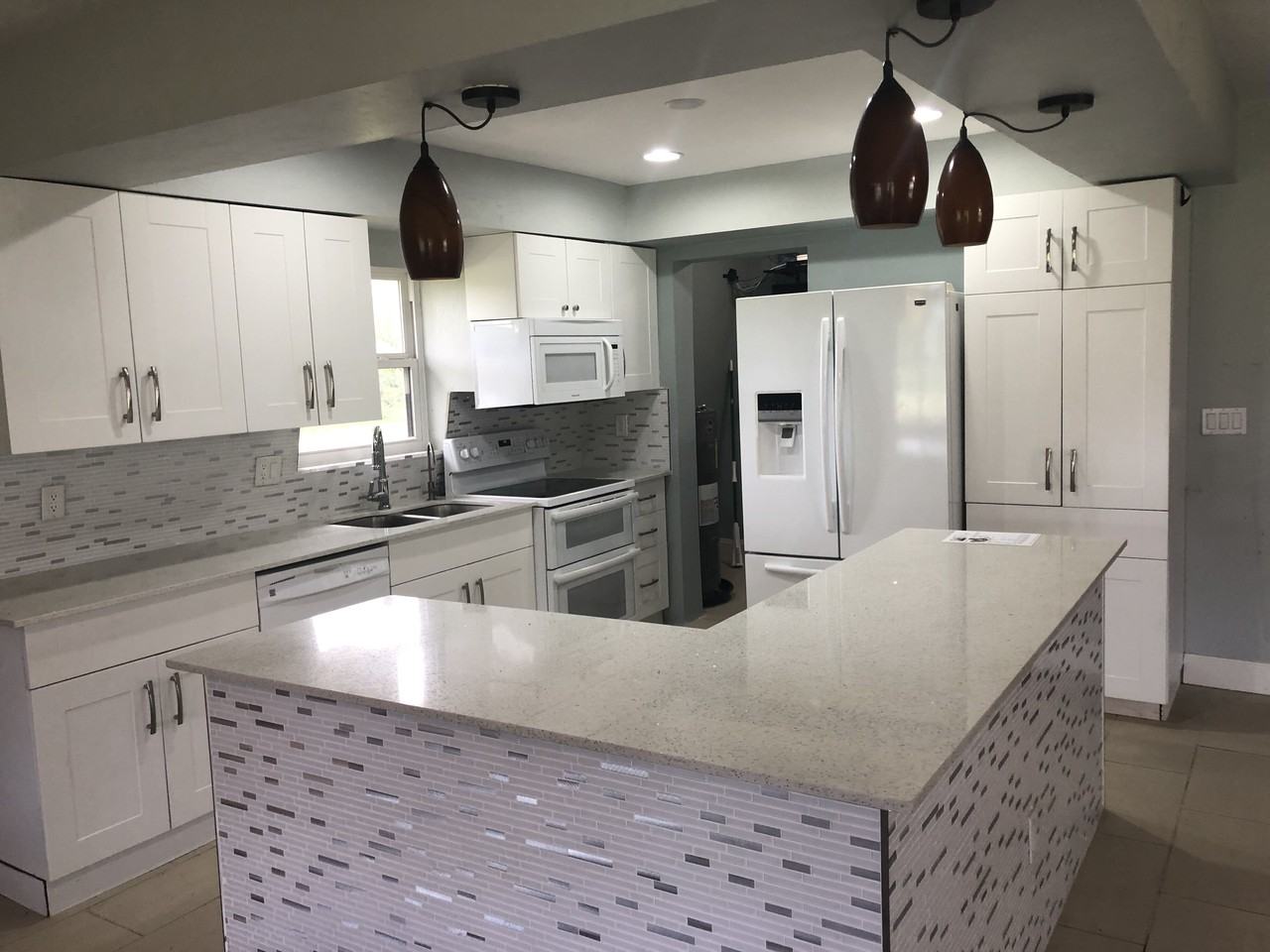 1905 Phillips Rd - Photo 3 of 12