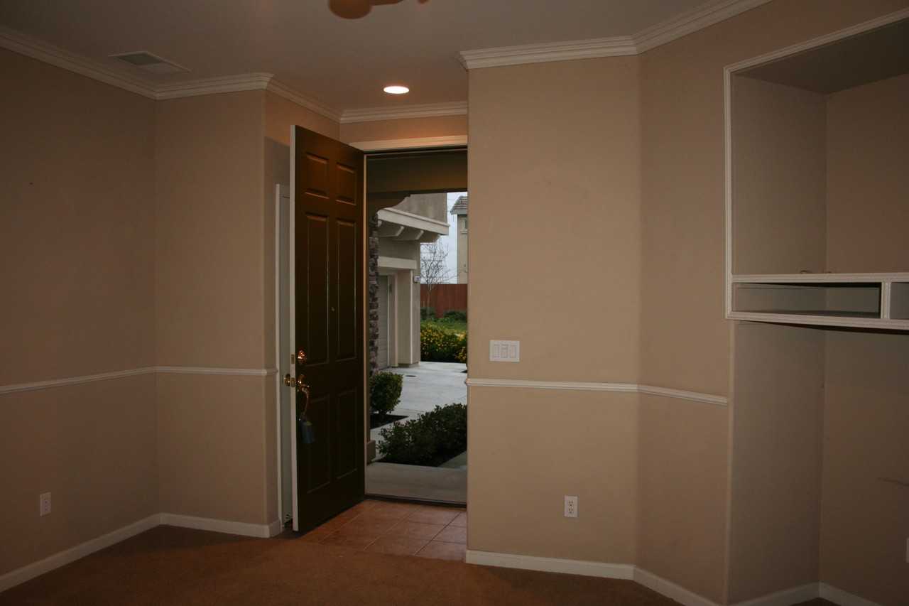 5205 Loki Ln - Photo 2 of 16