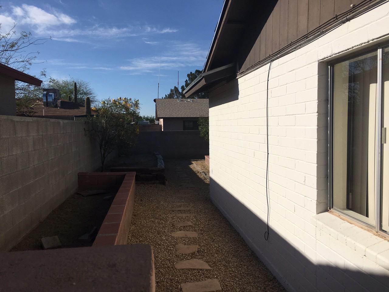 4047 W Firethorn St - Photo 3 of 12