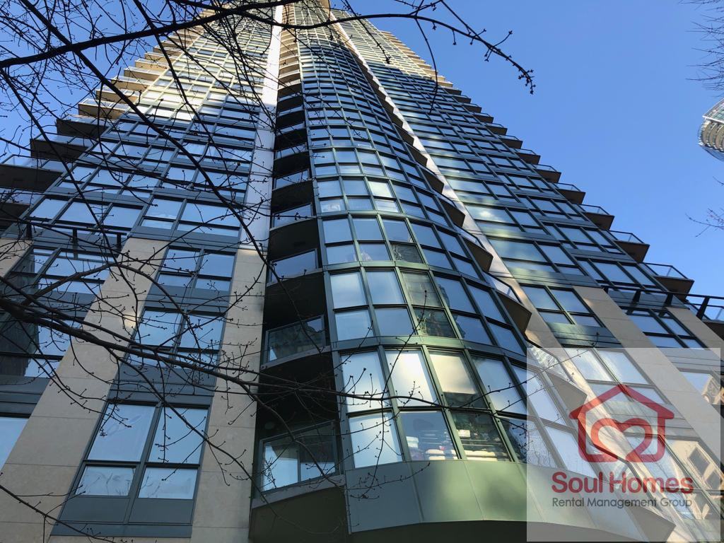 1239 West Georgia Street #601