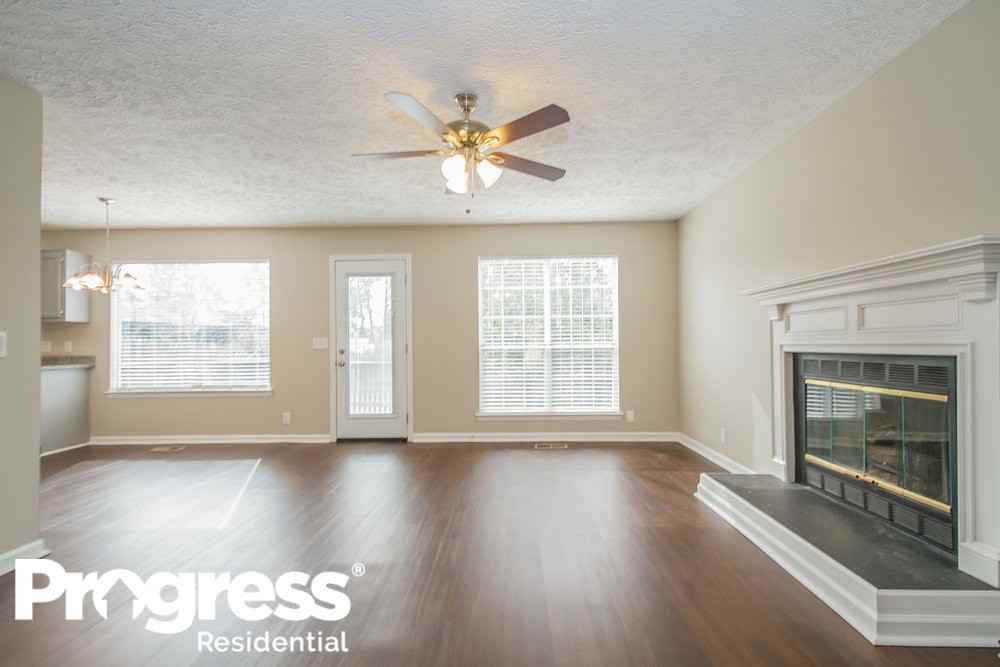 6005 Bradford Hills Dr - Photo 2 of 15