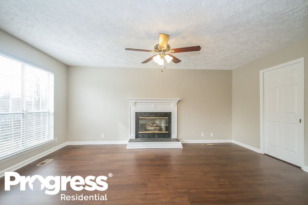 6005 Bradford Hills Dr - Photo 3 of 15