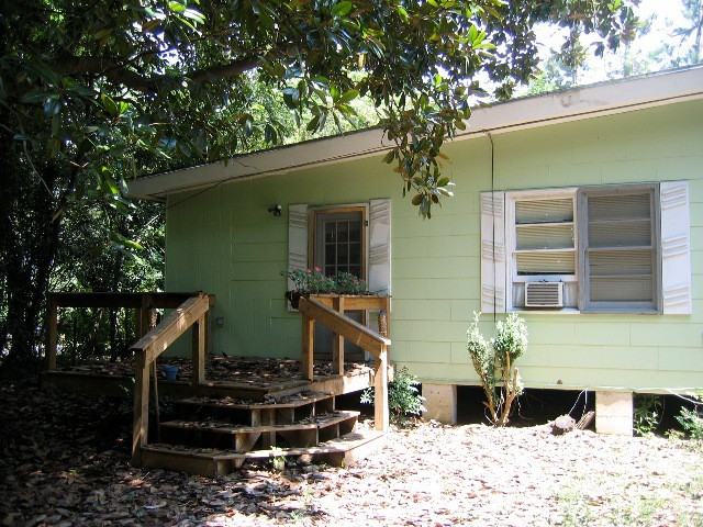 1506 Mayhew Street - Photo 3 of 8