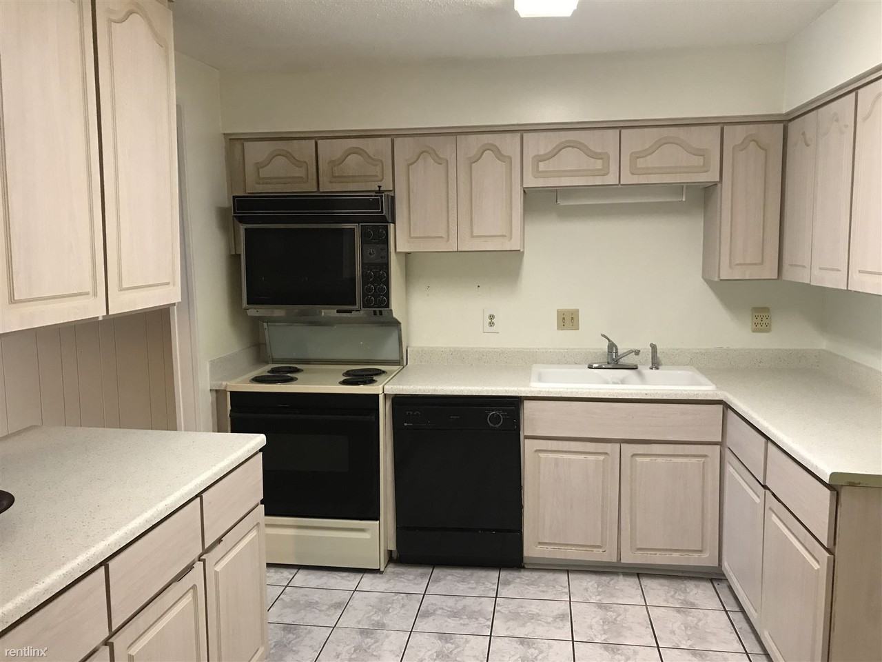 3649 Haughton Ln - Photo 3 of 25