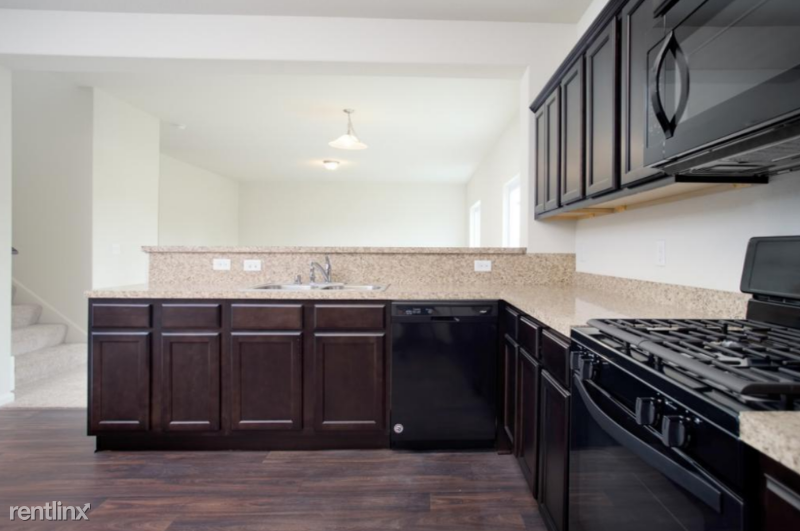 18550 Prism Ave - Photo 2 of 4