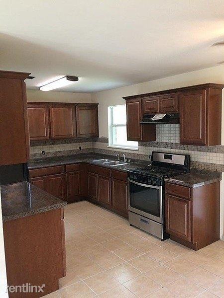 209 Paulette St - Photo 3 of 4