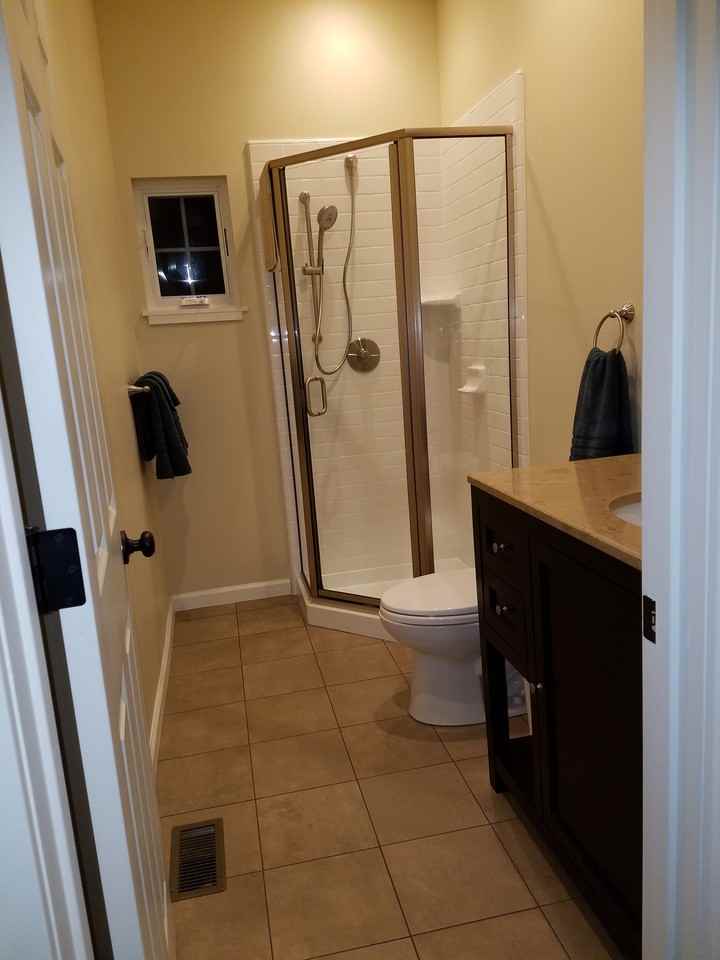 437 Pinewood Drive - Photo 2 of 10