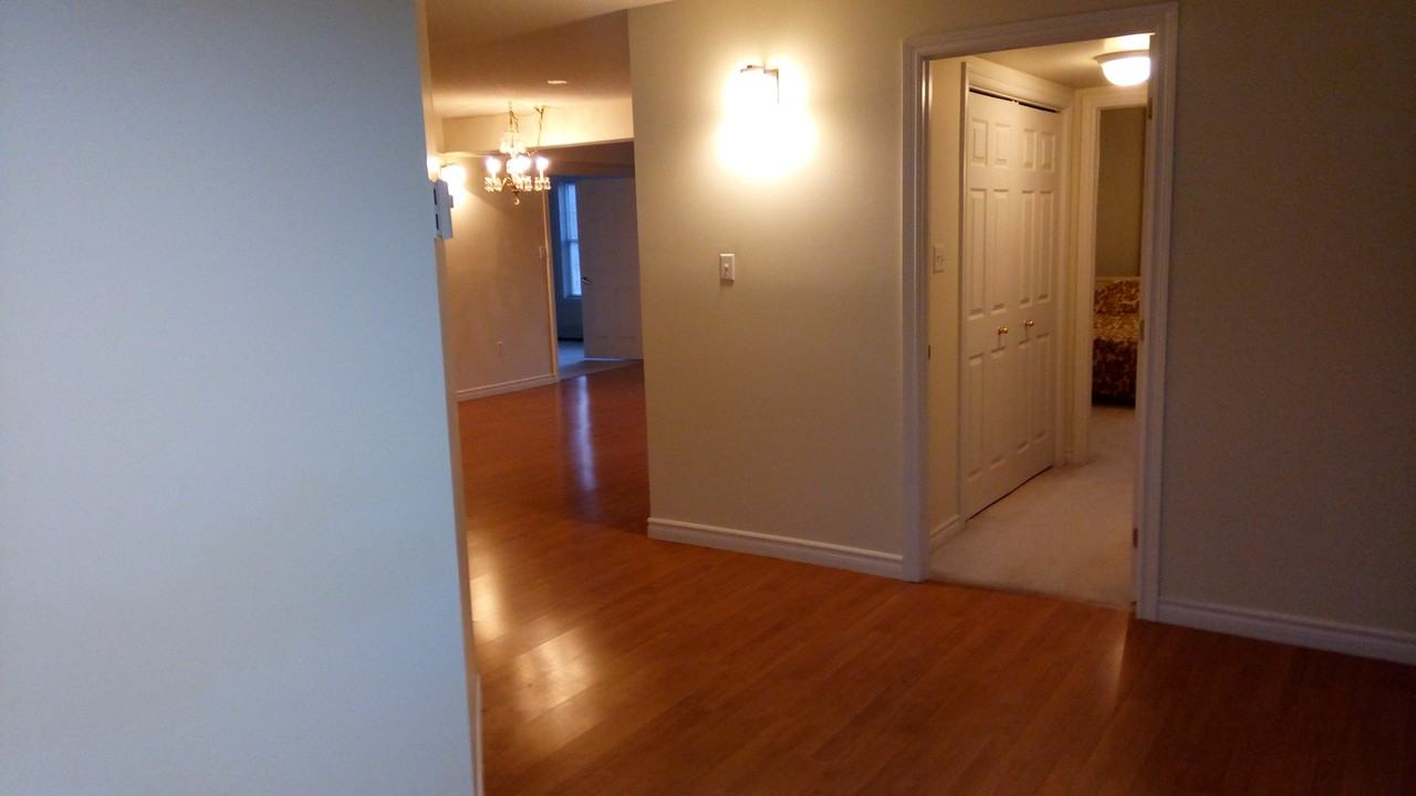 1041 Wellington #306 - Photo 3 of 5