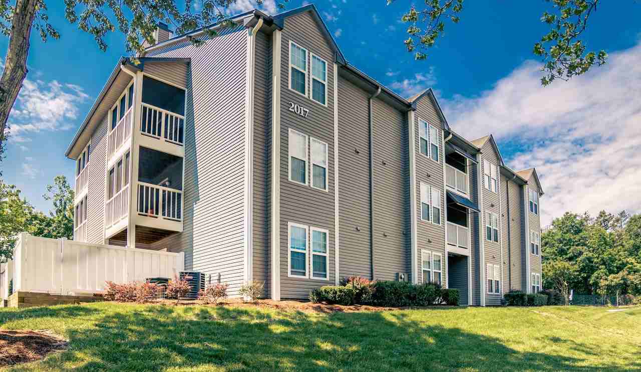 Pepperstone Apartments for Rent in Shannon Hills, Greensboro, NC 27406