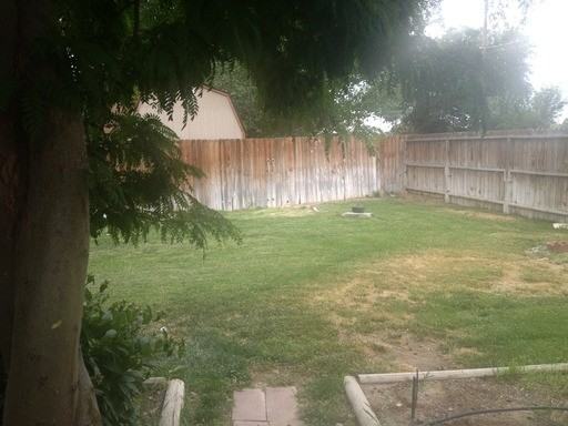 625 Concord Cir - Photo 3 of 12