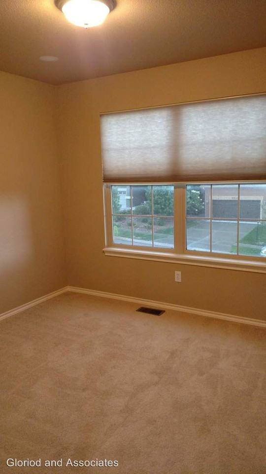 9514 Roxborough Park Ct - Photo 3 of 29