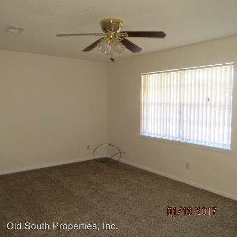 3006 Muldoon Rd - Photo 3 of 13