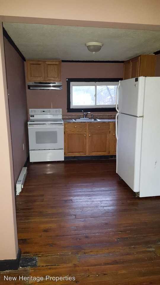 902-904 Front St - Photo 3 of 11