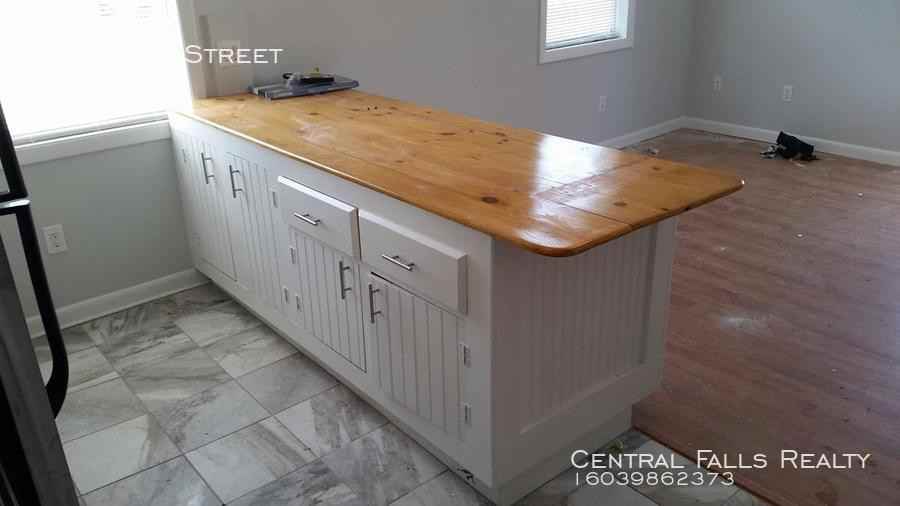 20 Court St - Photo 2 of 12